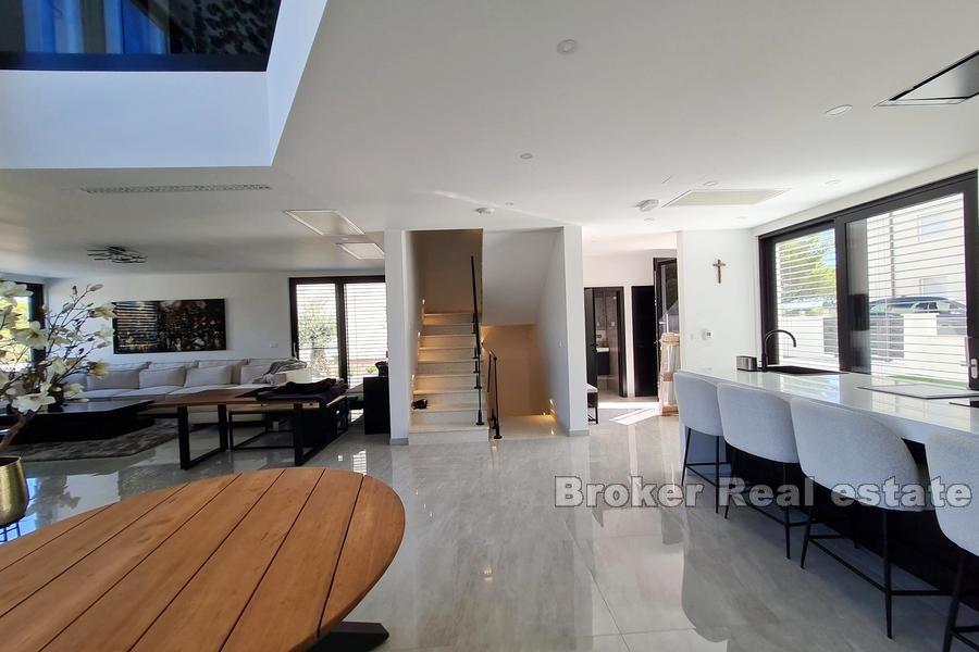 Ostrov Čiovo - Nově postavená luxusní vila