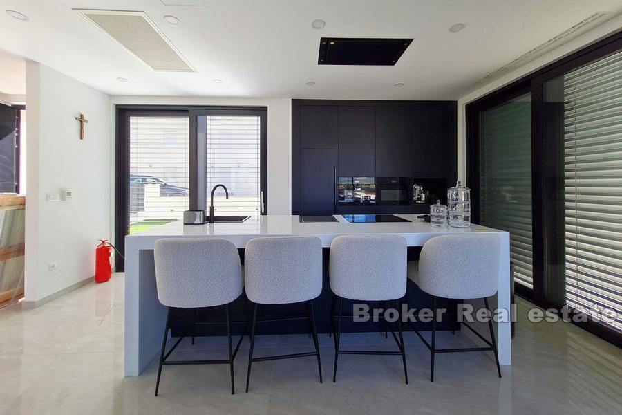 Ostrov Čiovo - Nově postavená luxusní vila