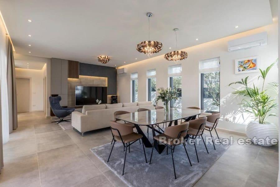 Kastela - Luxury newly built house with pool