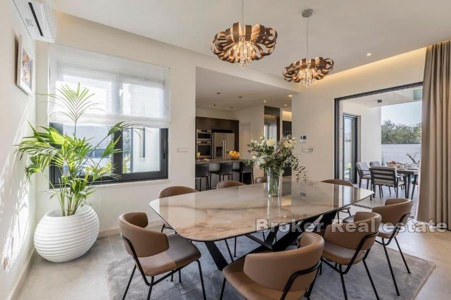 Kastela - Luxury newly built house with pool