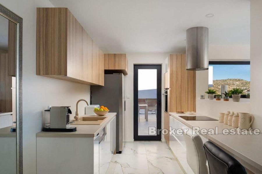 Рогозница - Роскошная вилла с прекрасным видом на море