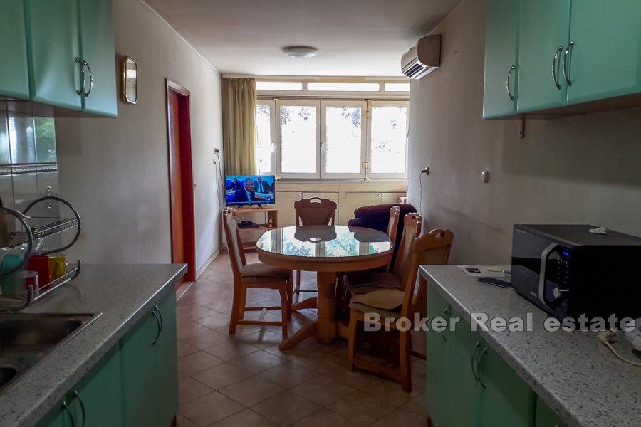 Split, Trstenik, comfortable four bedroom apartment