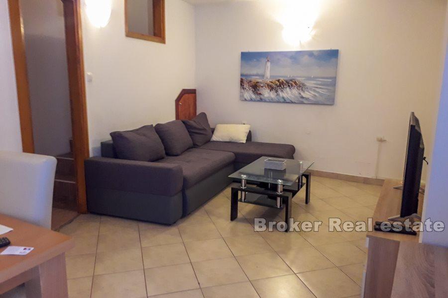 Split, Centro - Varos, casa in blocco su due piani