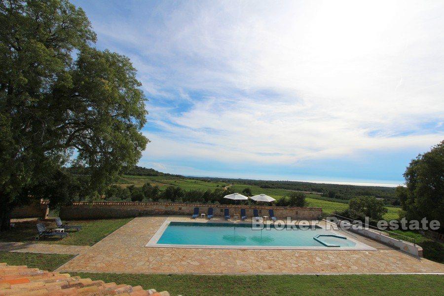 Niedaleko Poreča - Przestronna posiadłość z basenem