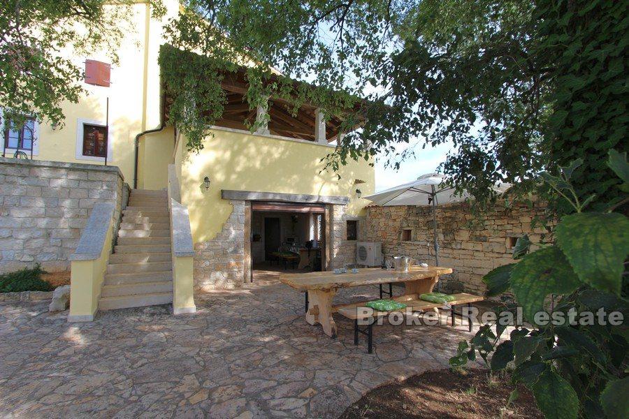 Niedaleko Poreča - Przestronna posiadłość z basenem