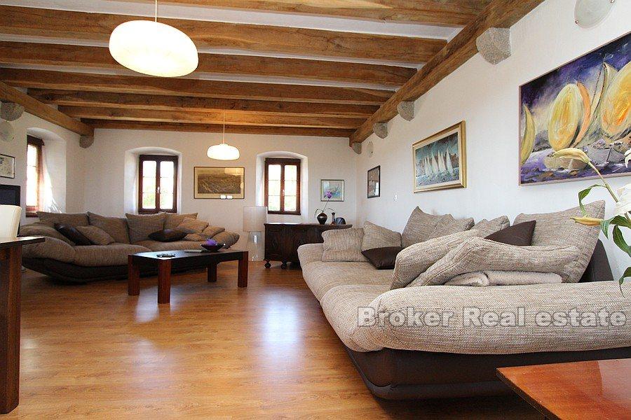 Niedaleko Poreča - Przestronna posiadłość z basenem