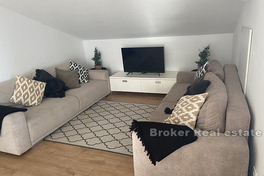 Opatija - Dreizimmerwohnung mit Pool- und Meerblick