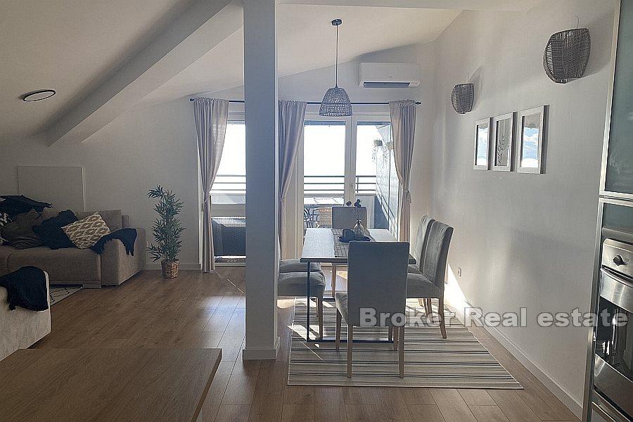 Opatija - Dreizimmerwohnung mit Pool- und Meerblick