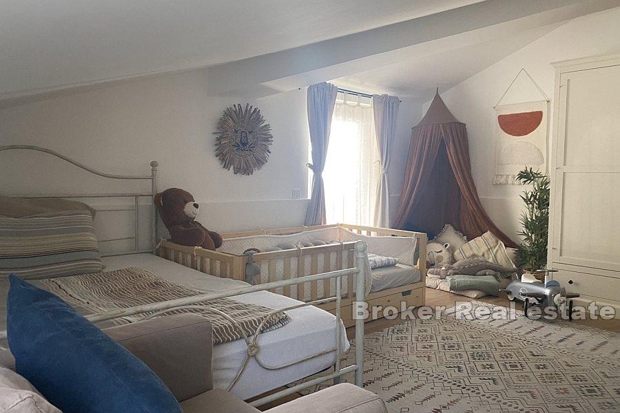 Opatija - Dreizimmerwohnung mit Pool- und Meerblick