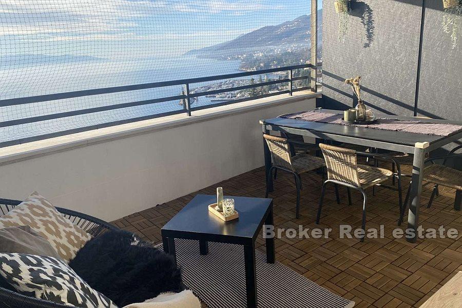 Opatija - Dreizimmerwohnung mit Pool- und Meerblick