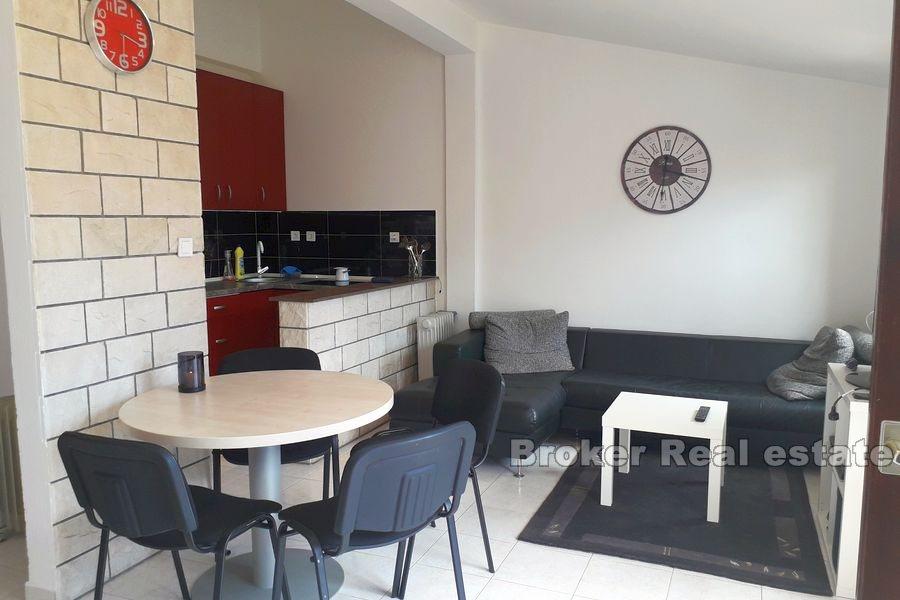 Split, Visoka, pohodlný apartmán s dvoma spálňami