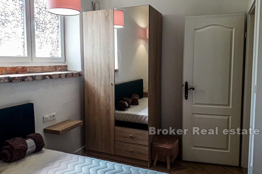 Split, Marjan, neu renovierte Wohnung mit zwei Schlafzimmern