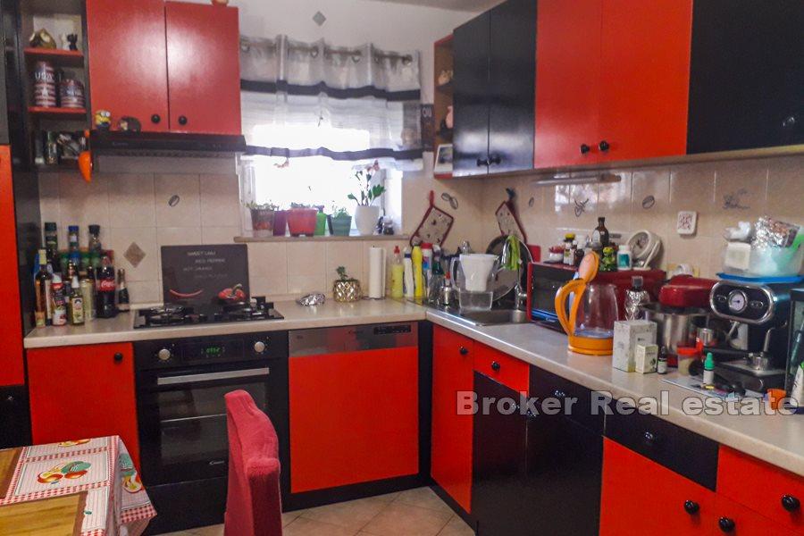 Split, centro, appartamento con due camere da letto