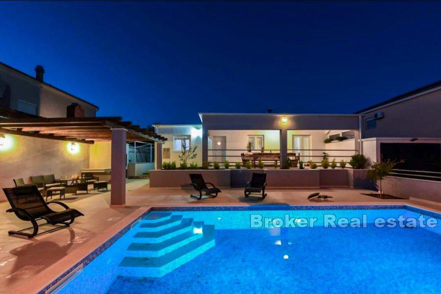 Zadar - Piękny dom z widokiem na morze