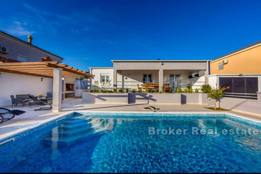 Zadar - Piękny dom z widokiem na morze