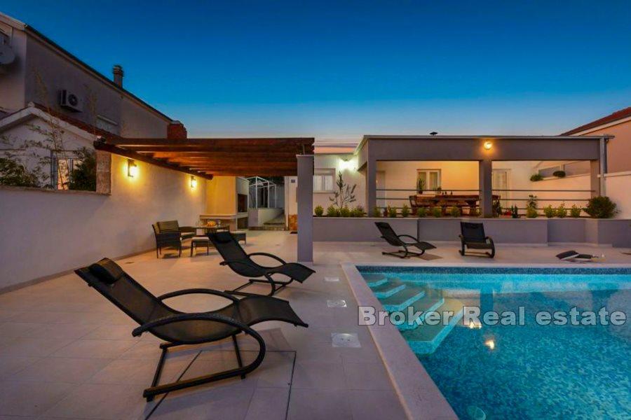 Zadar - Piękny dom z widokiem na morze