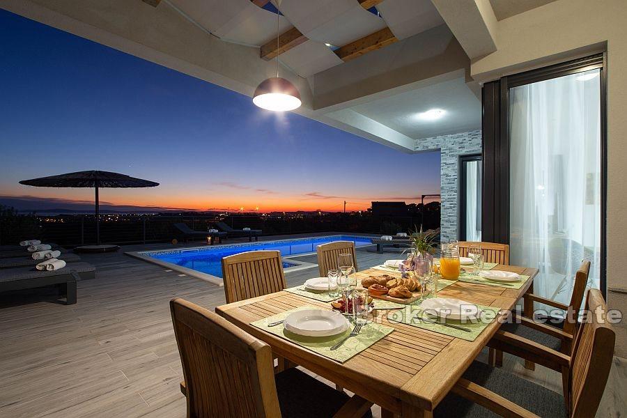 W pobliżu Splitu - Luksusowa willa z widokiem na morze