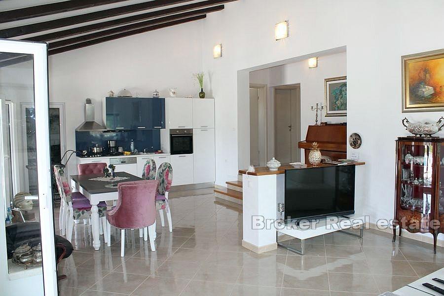 Near Split - Modern house with pool