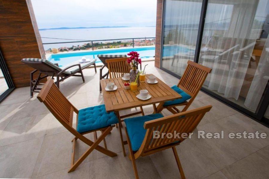 Près de Split - Villa avec piscine et vue dégagée