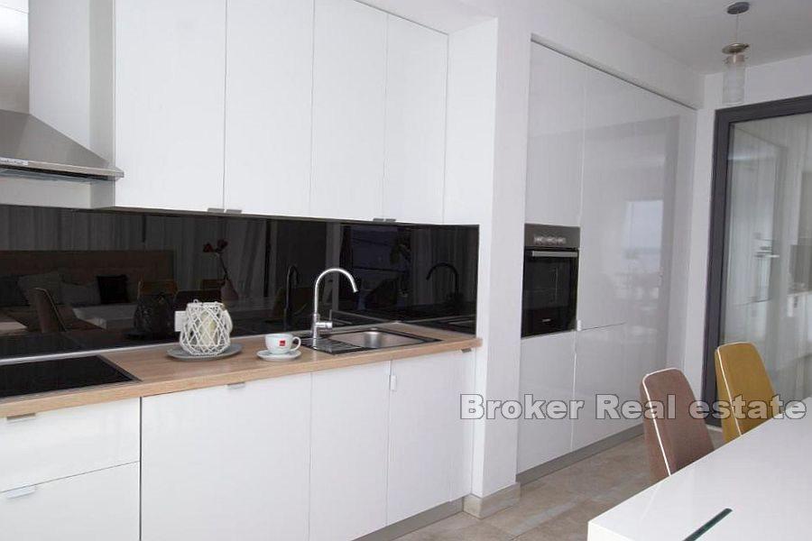 Près de Split - Villa avec piscine et vue dégagée