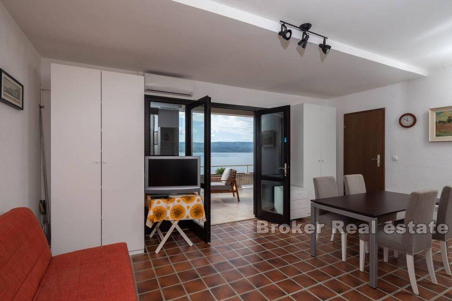 Omis - Willa z basenem w pierwszym rzędzie do morza