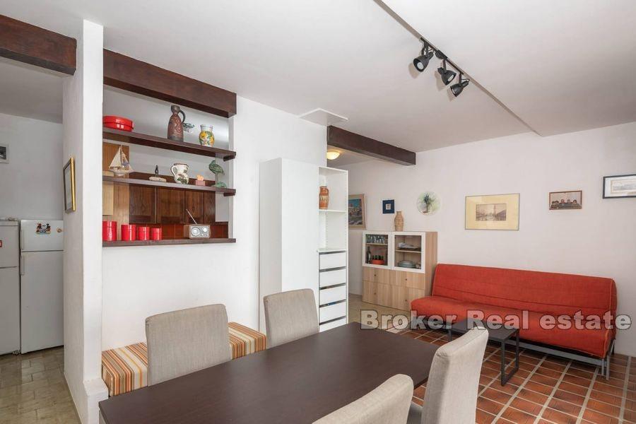 Omis - Willa z basenem w pierwszym rzędzie do morza