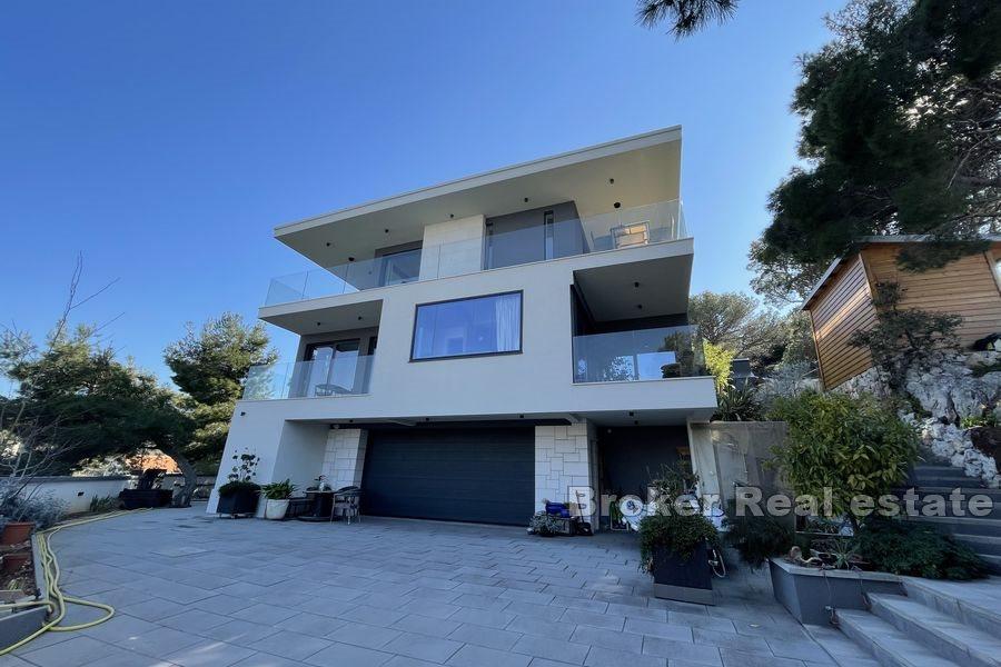 Rogoznica - Luxusní vila, první řada k moři