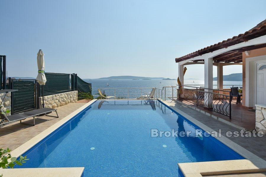 Island of Ciovo - House with pool and panoramic view