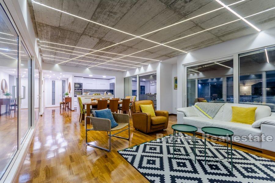 Brac - Villa di lusso con piscina