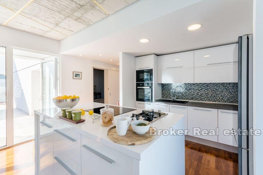 Brac - Villa di lusso con piscina