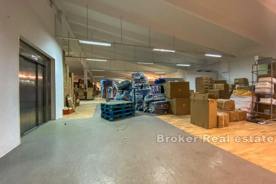 Split area - Commercial space, 1535m2