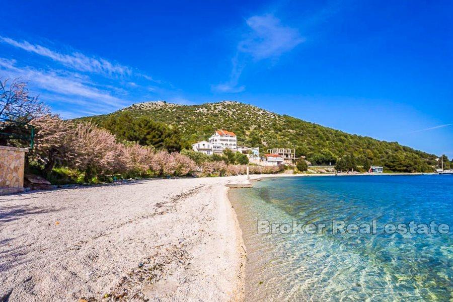 Trogir - Weitere Baugrundstücke, 100 m vom Meer entfernt