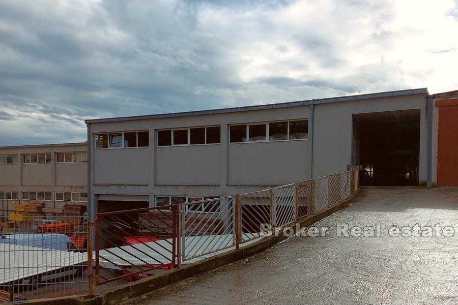 Solin, espace d'affaires et de stockage