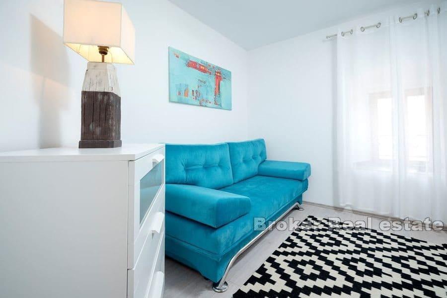 Wyspa Hvar - Rdzenny dom mieszkalny i handlowy na nabrzeżu