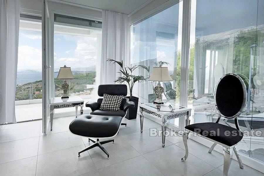 Blisko Splitu - Nowoczesna nowo wybudowana willa z widokiem na morze