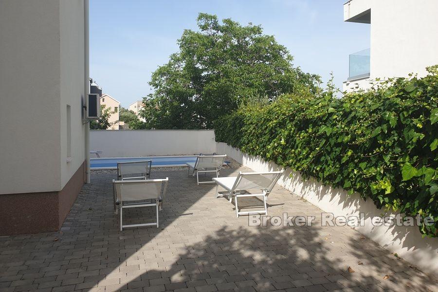 Near Split - Apartment house with sea view