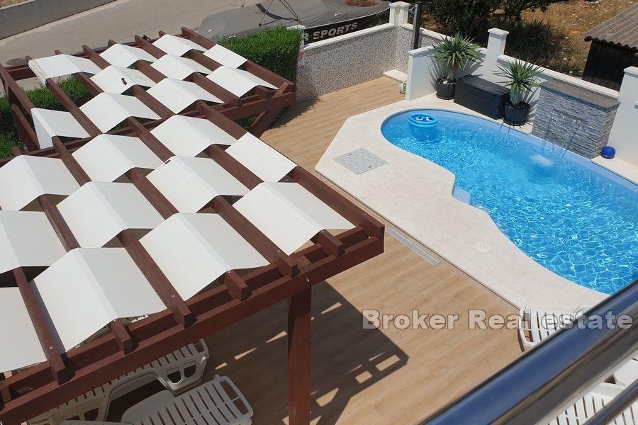 Rogoznica - Apartmánový dům