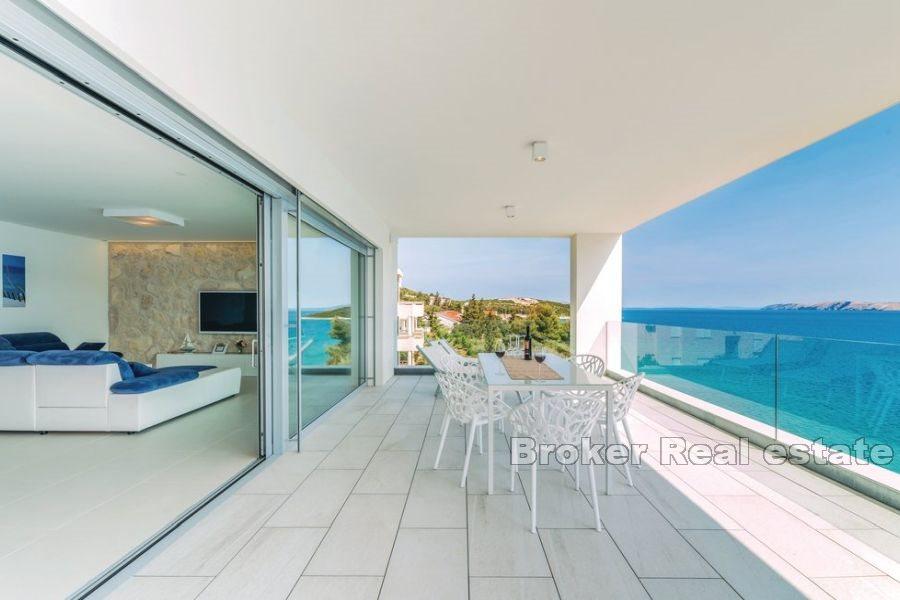 Island of Pag - Penthouse in the first row to the sea