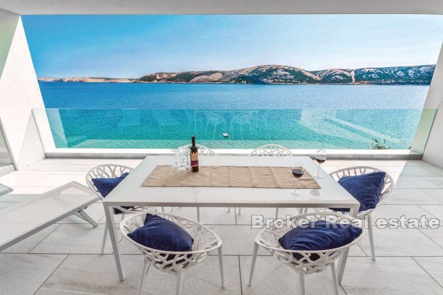 Island of Pag - Penthouse in the first row to the sea