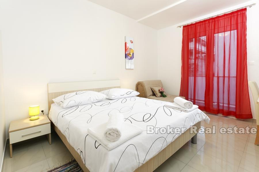 Blizu Splita - Prekrasna apartmanska kuća