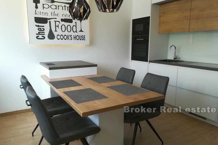 Makarska - Luxusní apartmán se dvěma ložnicemi