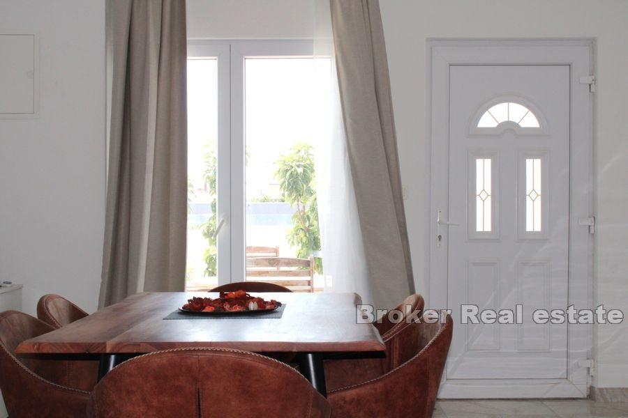 Kastela - House with pool and sea view