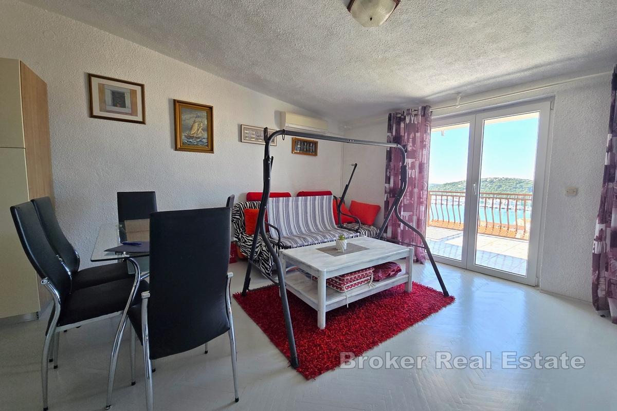 Hus med havsutsikt nära centrum