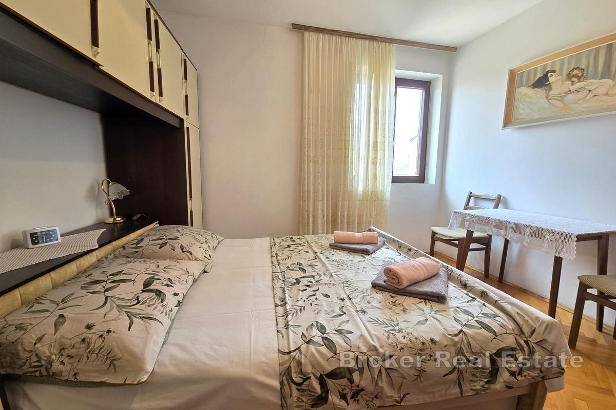 Haus mit Meerblick im Zentrum des Dorfes