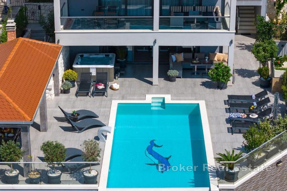 Vila s výhľadom na more