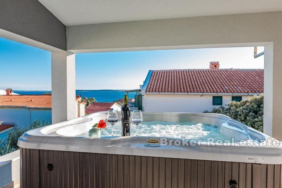 Ostrov Pag - Dům se dvěma luxusními apartmány