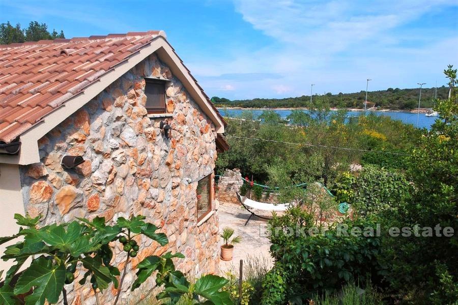 Otok Iž - Šarmantna kuća blizu mora