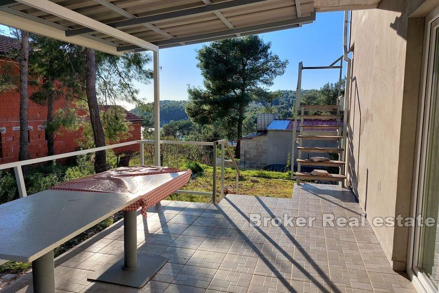 Ostrov Brač - Dom v tichej lokalite