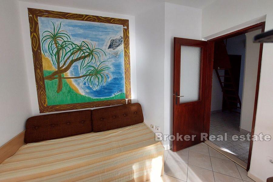 Øya Brac - Del av tomannsbolig med havutsikt