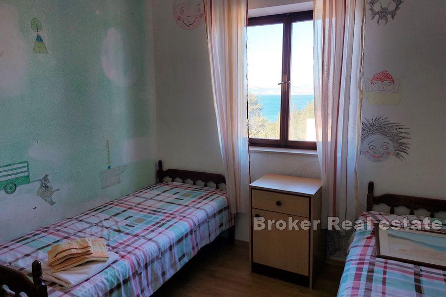 Øya Brac - Del av tomannsbolig med havutsikt